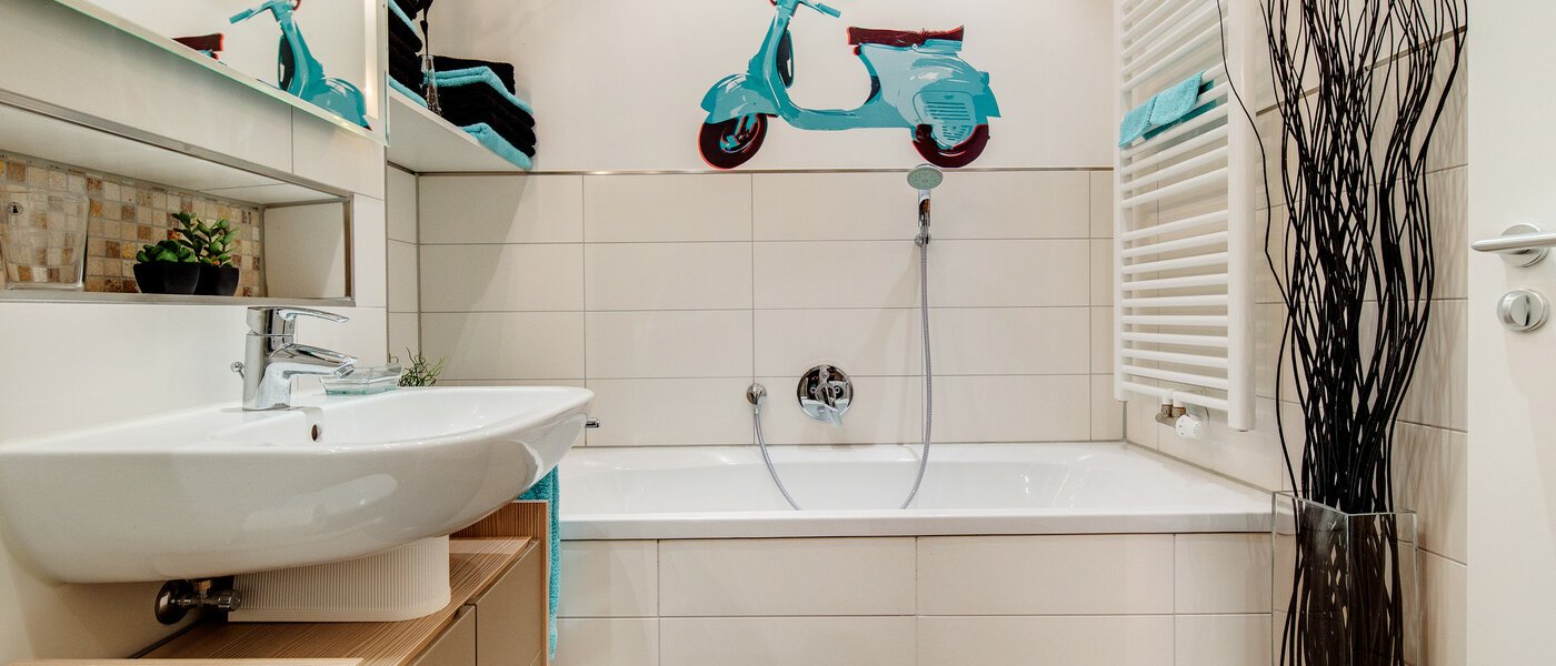 apartment München Johanneskirchen 01 bathroom 7218