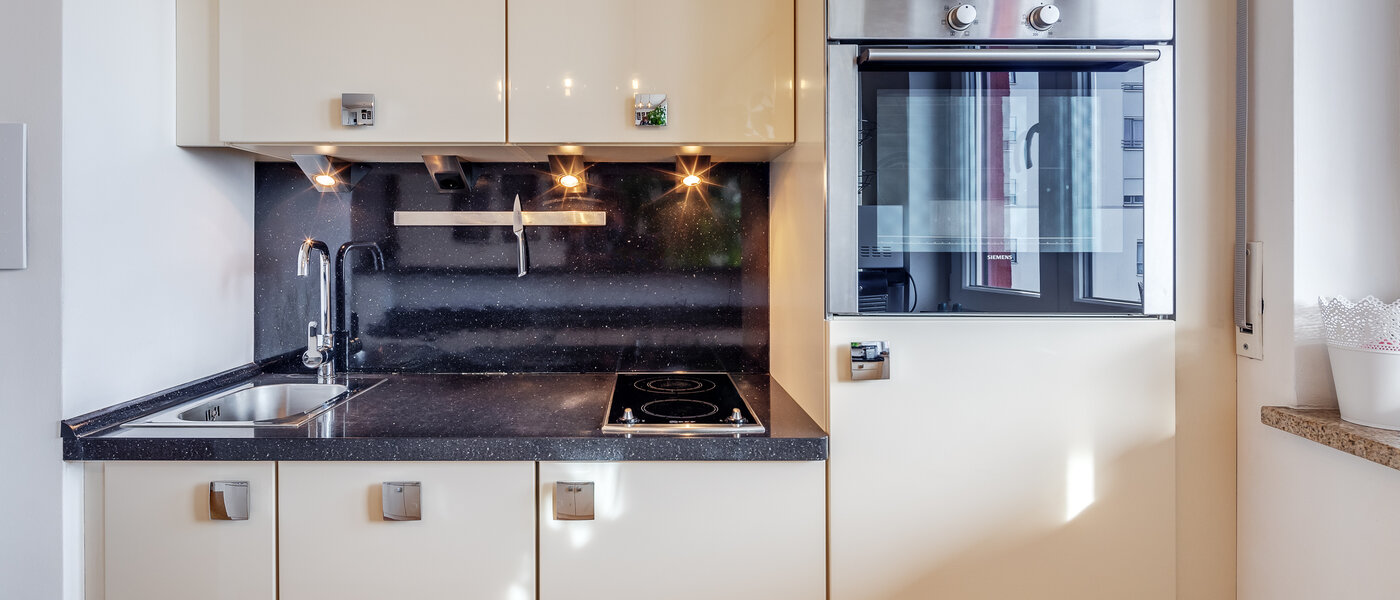 roof terrace apartment München Schwabing-West 02 kitchen 7226