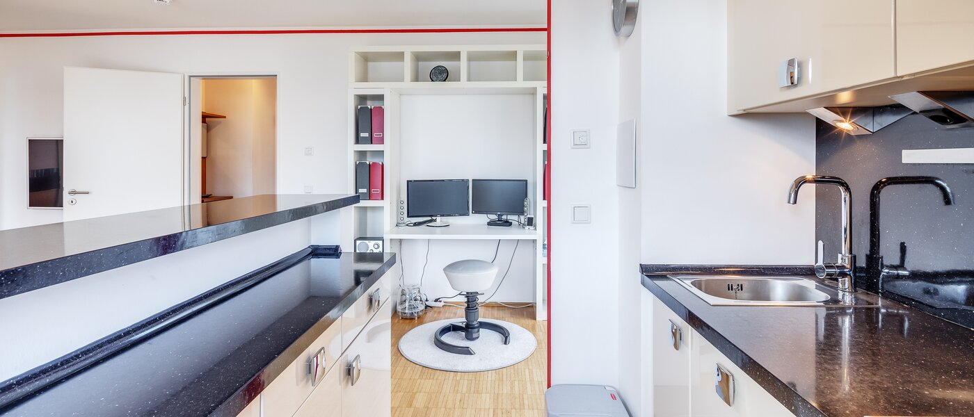 roof terrace apartment München Schwabing-West 04 kitchen 7226