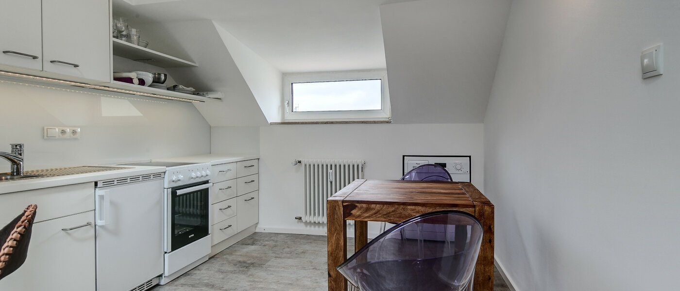 attic apartment München Maxvorstadt - Rund um den Josephplatz 02 kitchen 7242
