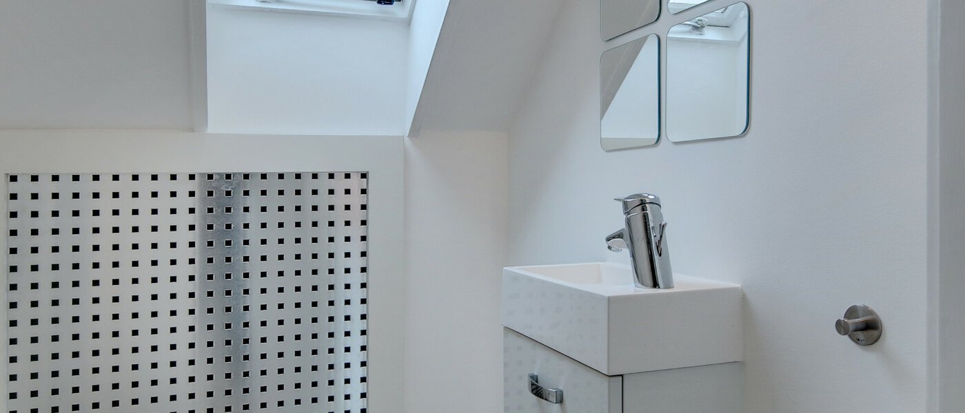 attic apartment München Maxvorstadt - Rund um den Josephplatz 02 separate toilet 7242