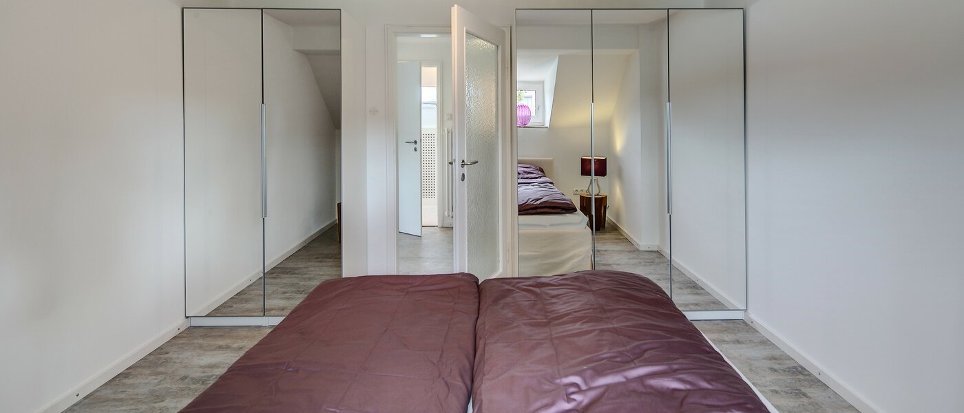 attic apartment München Maxvorstadt - Rund um den Josephplatz 03 sleeping area 7242