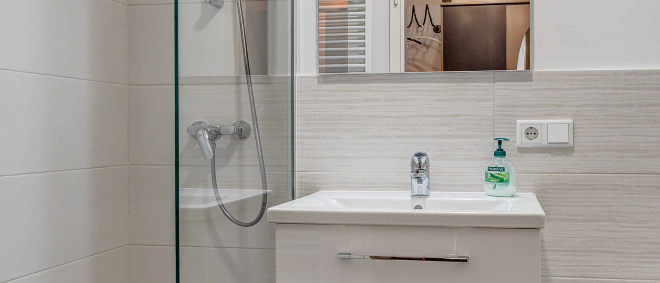 studio München Haidhausen 02 bathroom 726