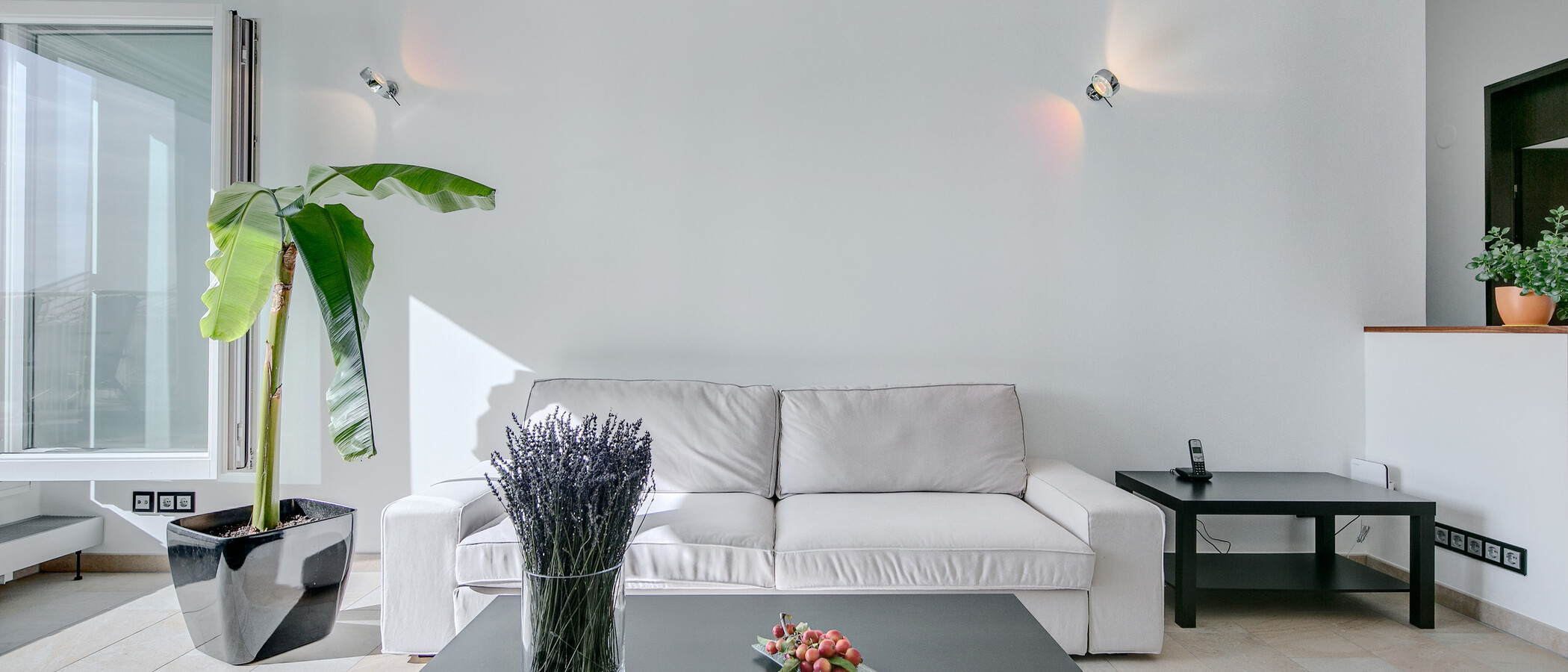 roof terrace apartment München Arabellapark 03 living room 7279