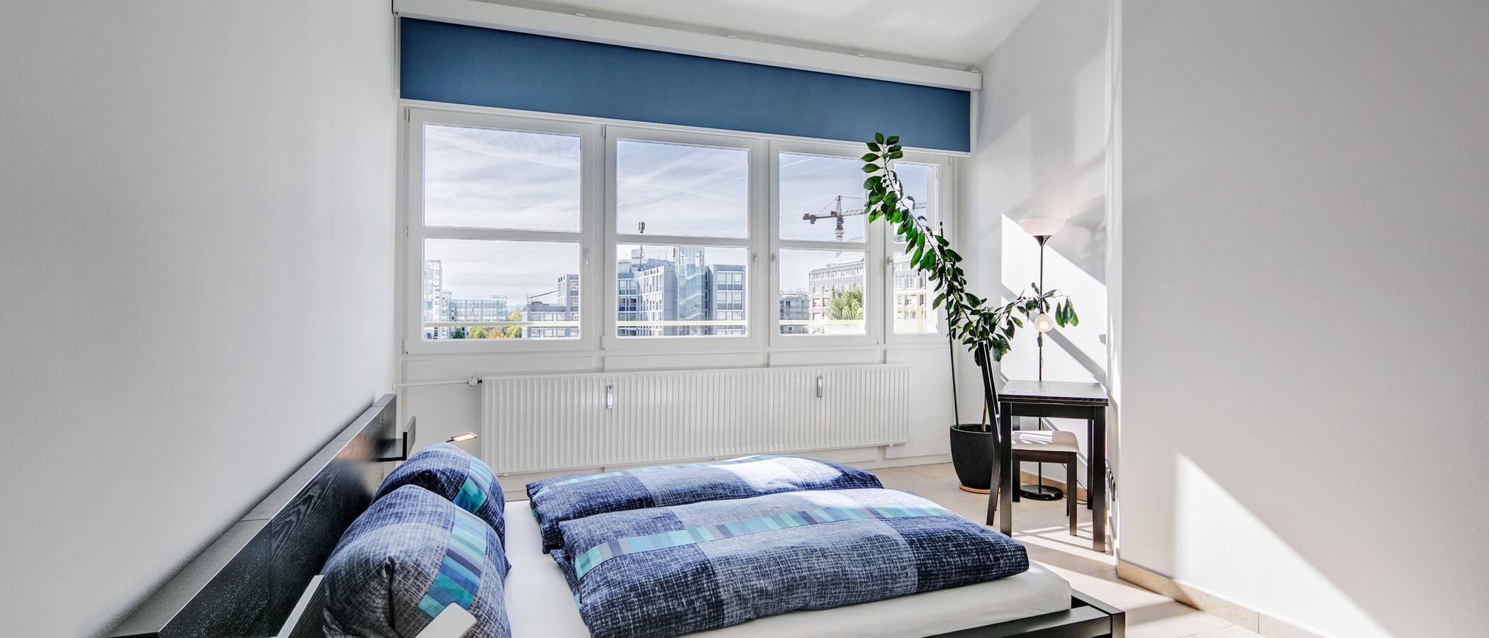 roof terrace apartment München Arabellapark 01 sleeping area 7279