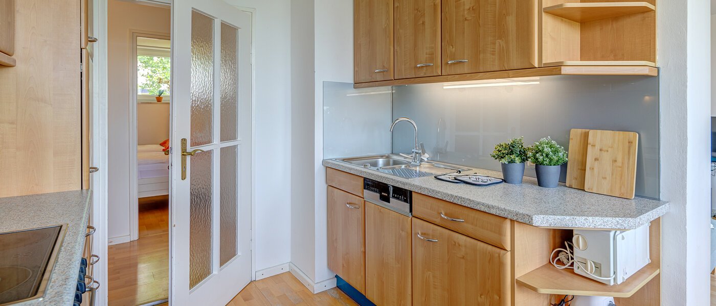 apartment München Bogenhausen 03 kitchen 7308