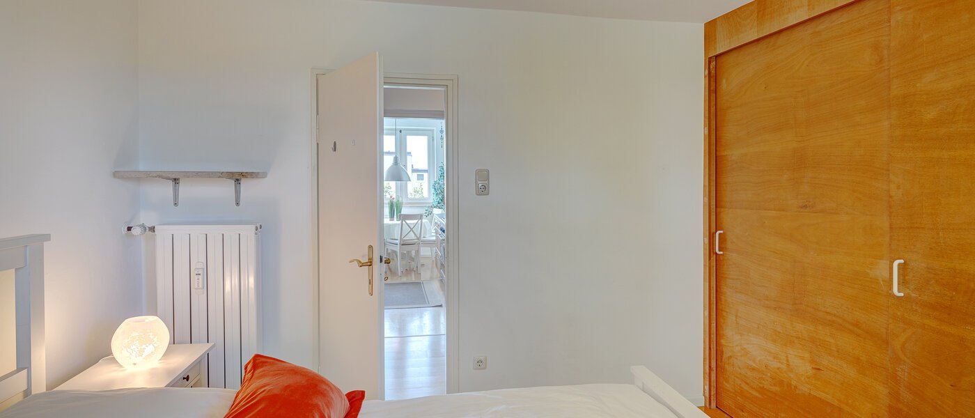 apartment München Bogenhausen 03 2. bedroom 7308