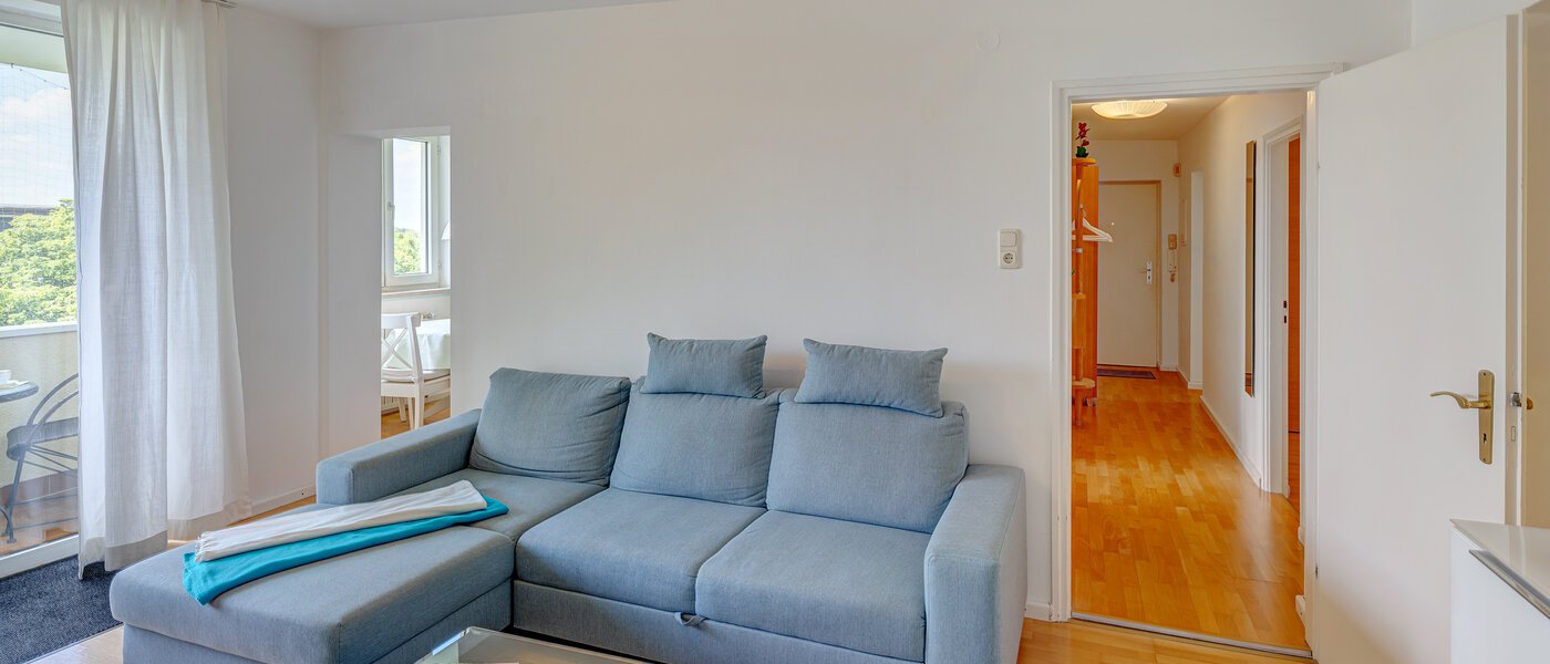 apartment München Bogenhausen 02 living area 7308