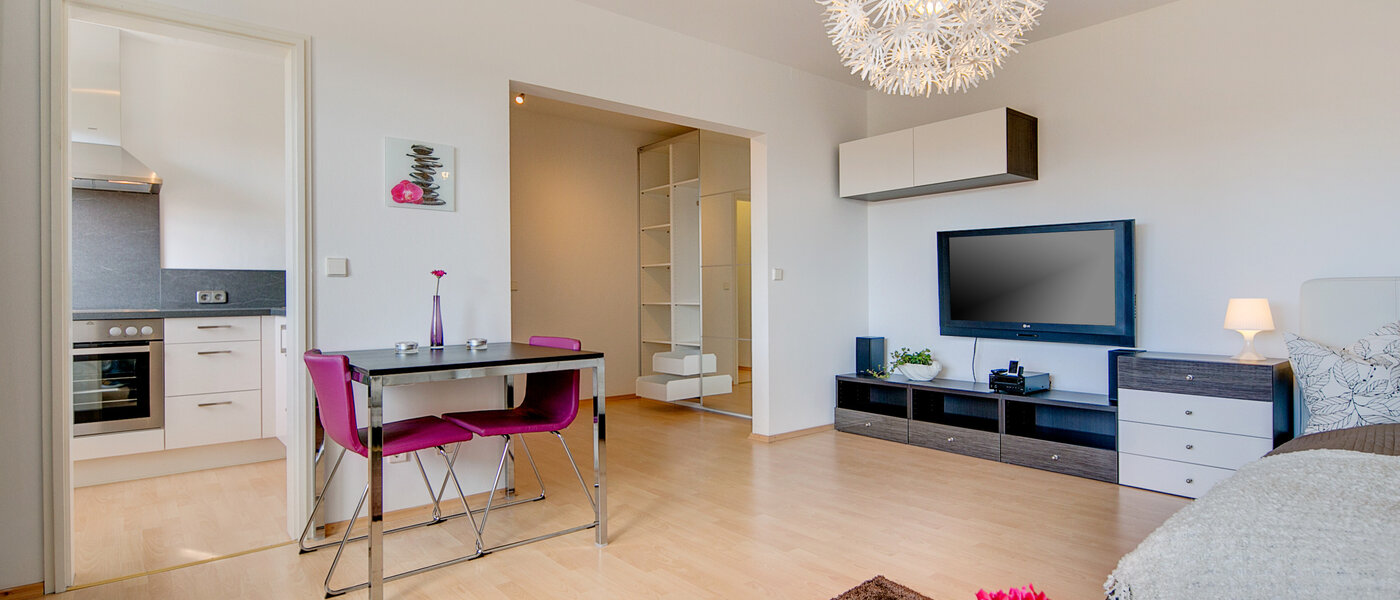 apartment München Neuperlach 04 living room 7310