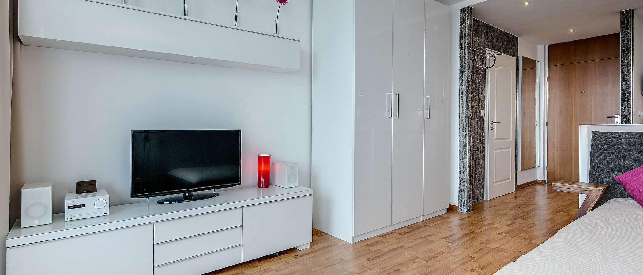 apartment München Johanneskirchen 05 living room 7350