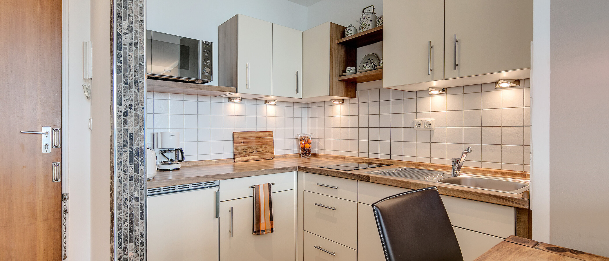 apartment München Johanneskirchen 01 kitchen 7350