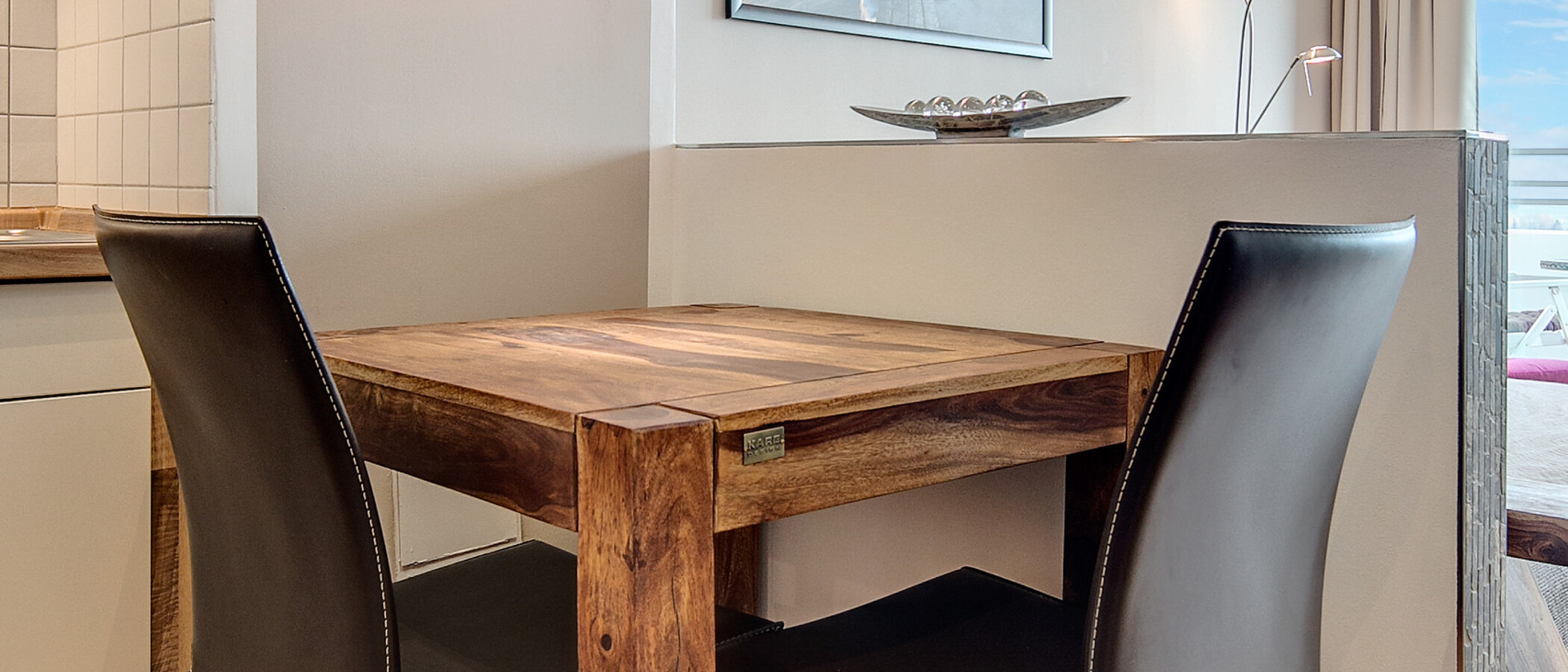 apartment München Johanneskirchen 01 dining 7350