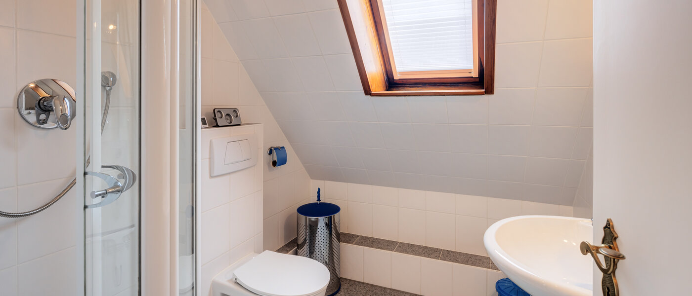 apartment München Feldmoching 01 bathroom 7365