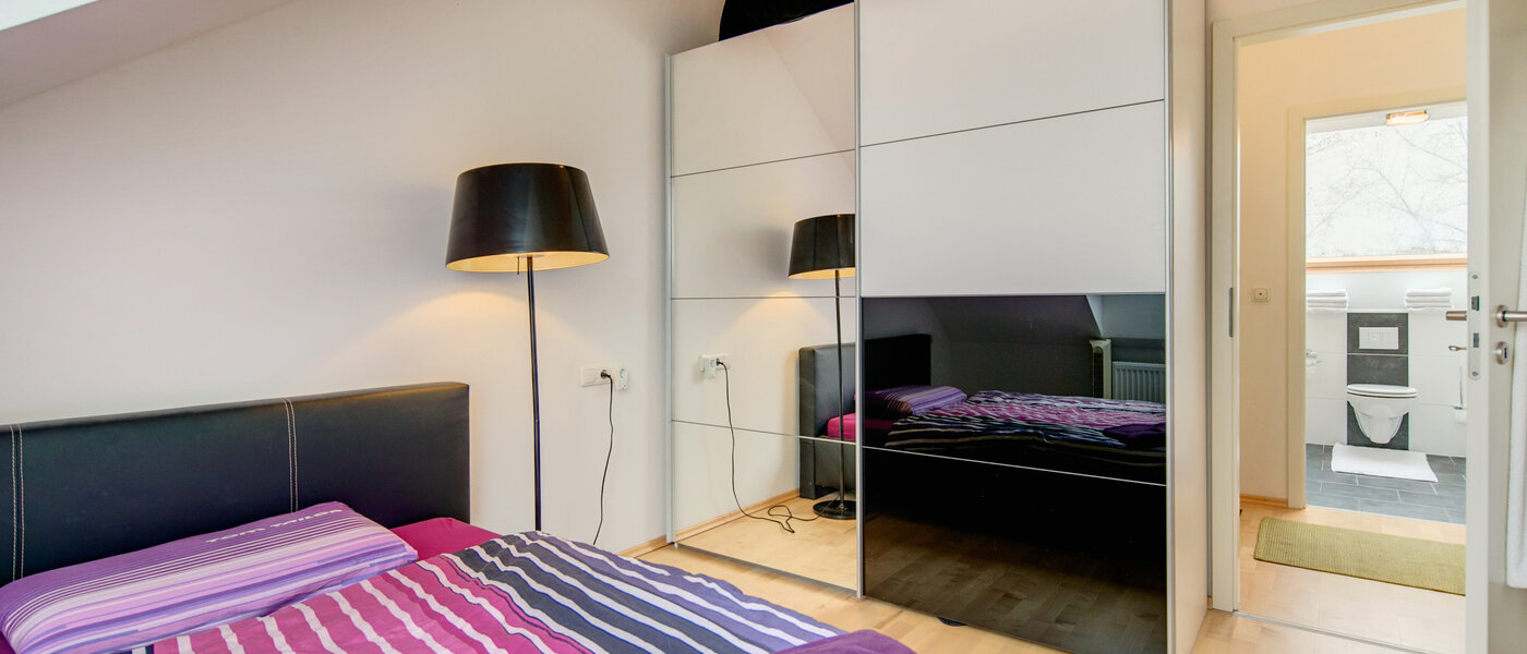 roof terrace apartment München Untermenzing 03 sleeping area 7372