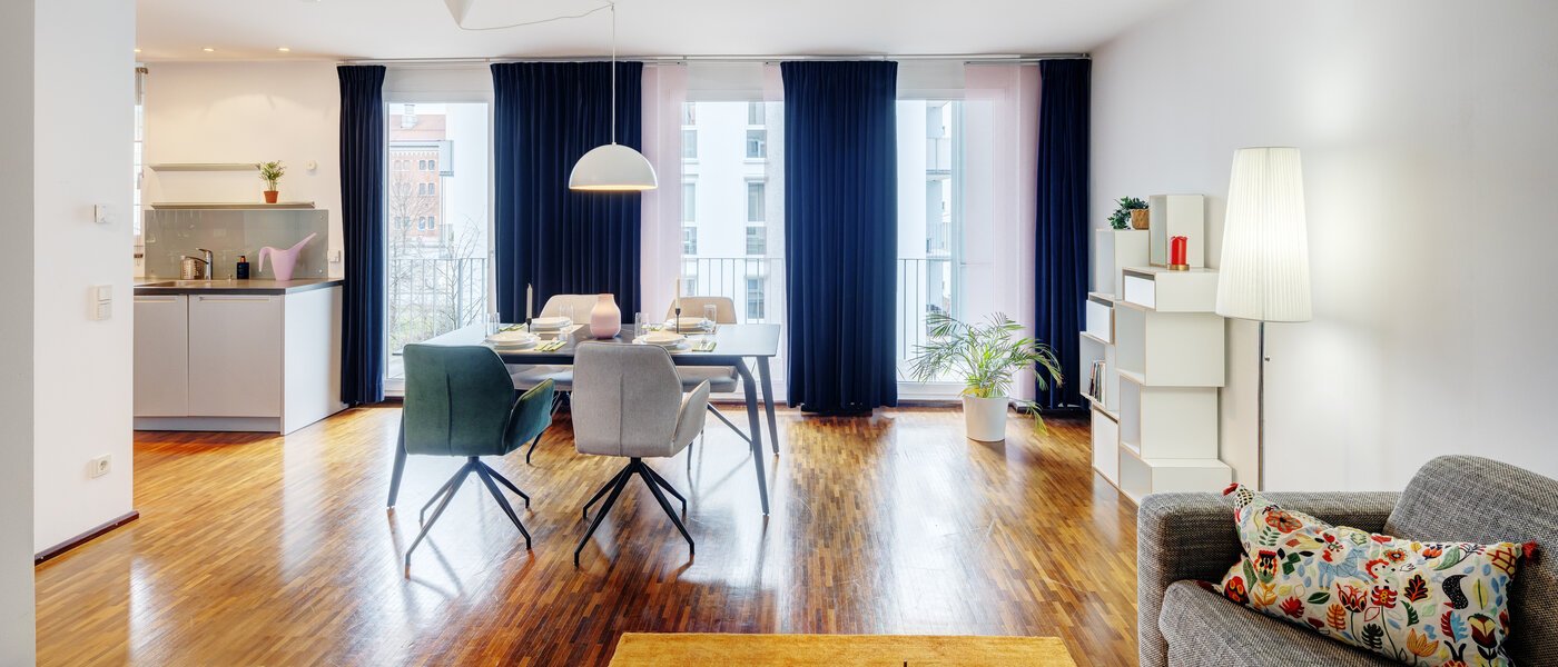 apartment München Schwanthalerhöhe 02 living room 7378