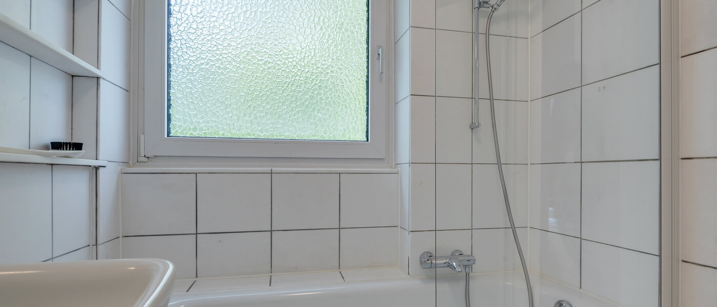 apartment München Thalkirchen 01 bathroom 7395