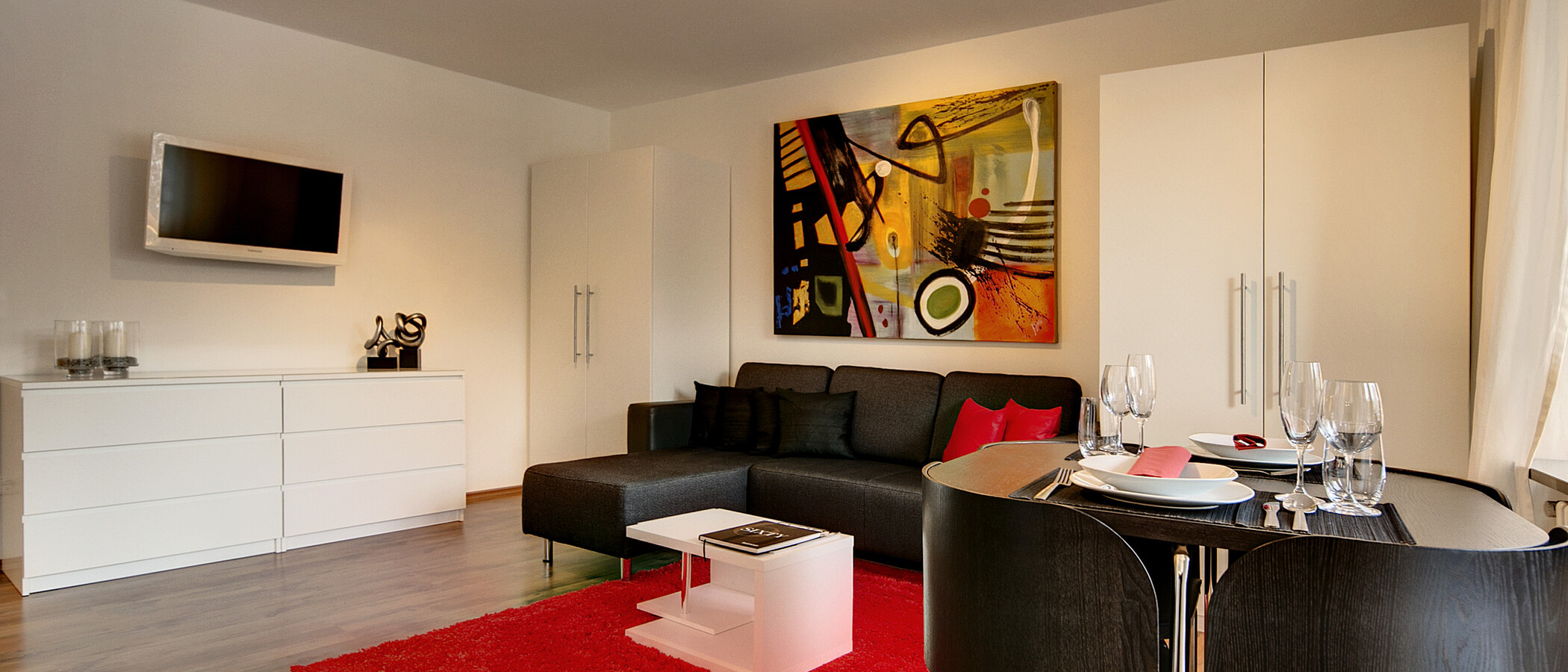 apartment München Neuhausen 05 living room 7421