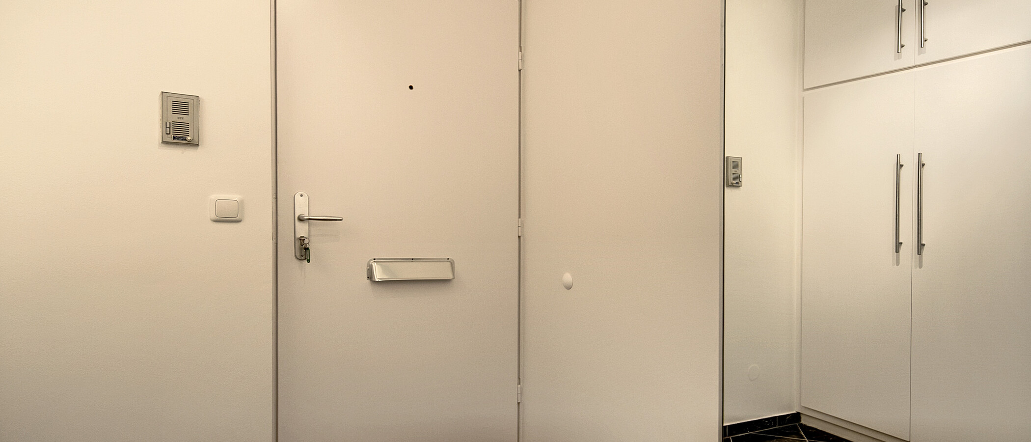 apartment München Neuhausen 01 hall 7421