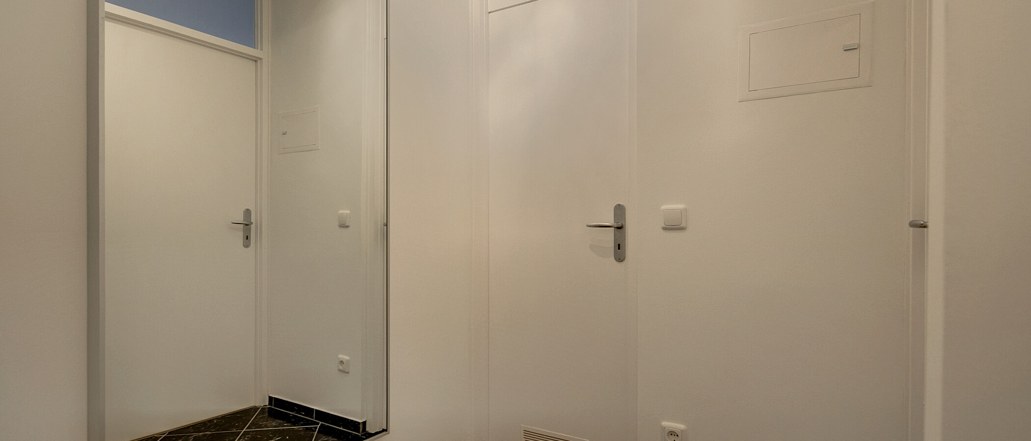 apartment München Neuhausen 03 hall 7421