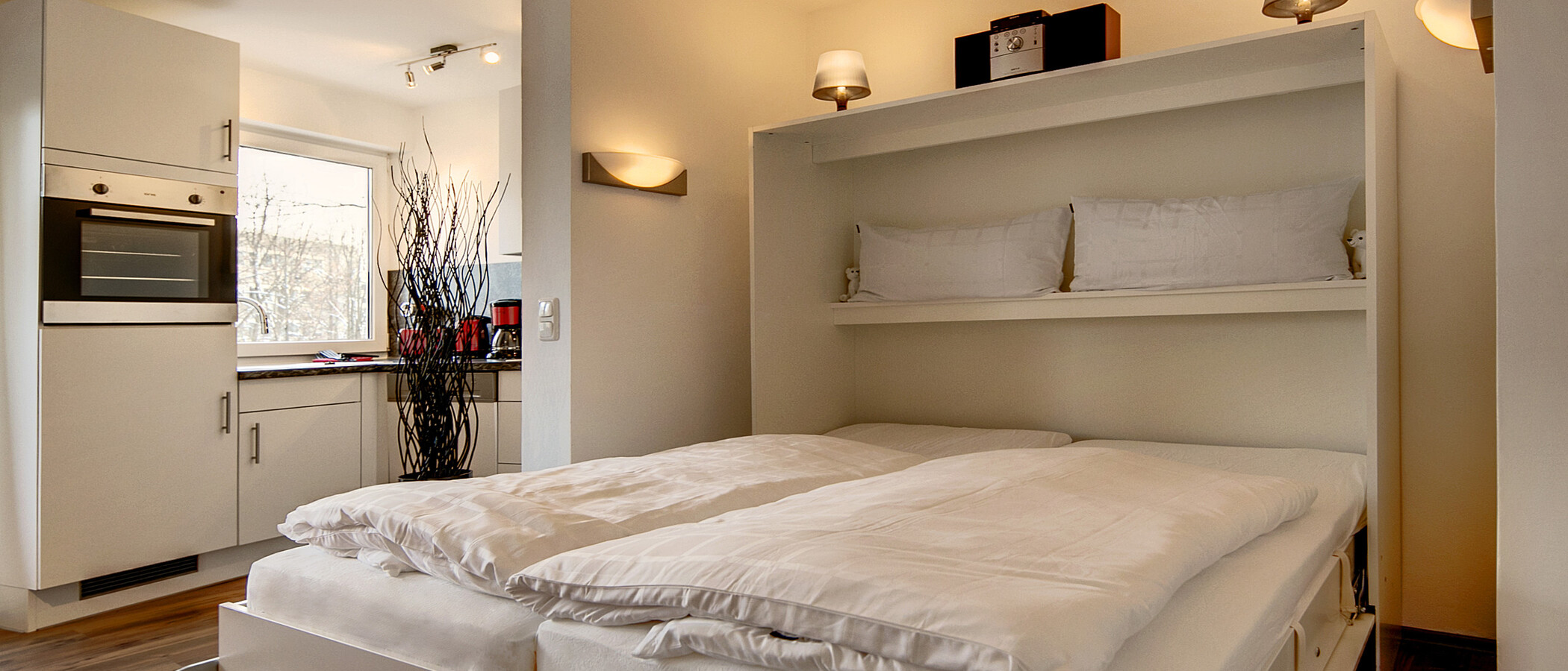 apartment München Neuhausen 01 sleeping area 7421