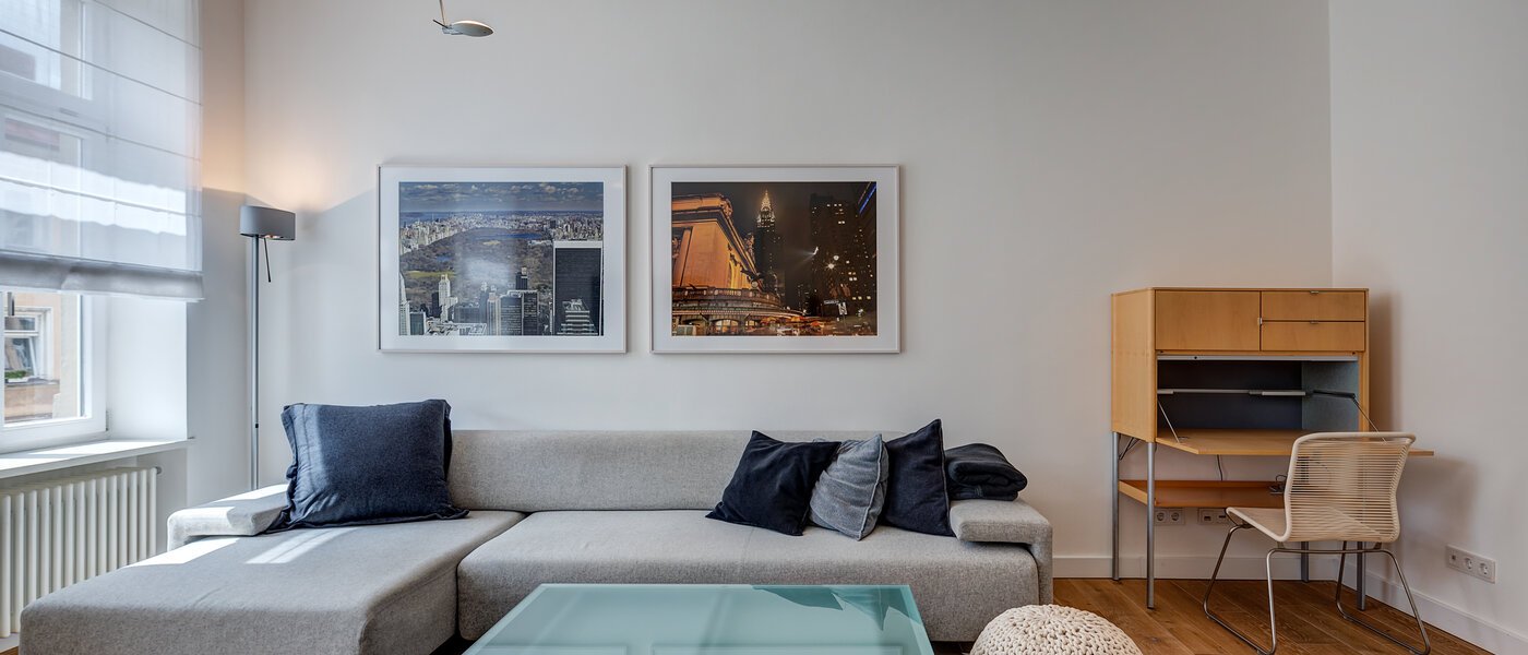 apartment München Altstadt 02 living room 7478