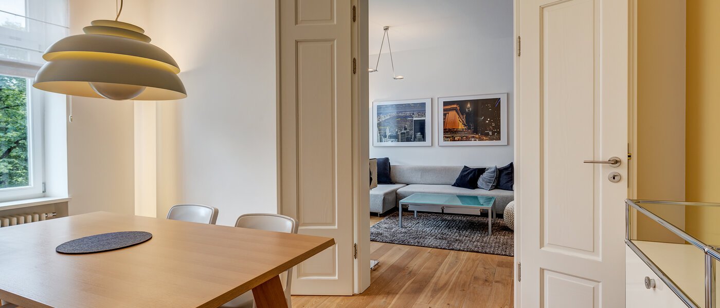 apartment München Altstadt 01 dining 7478