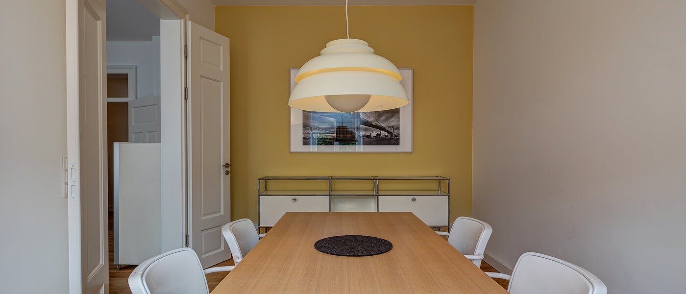 apartment München Altstadt 03 dining 7478