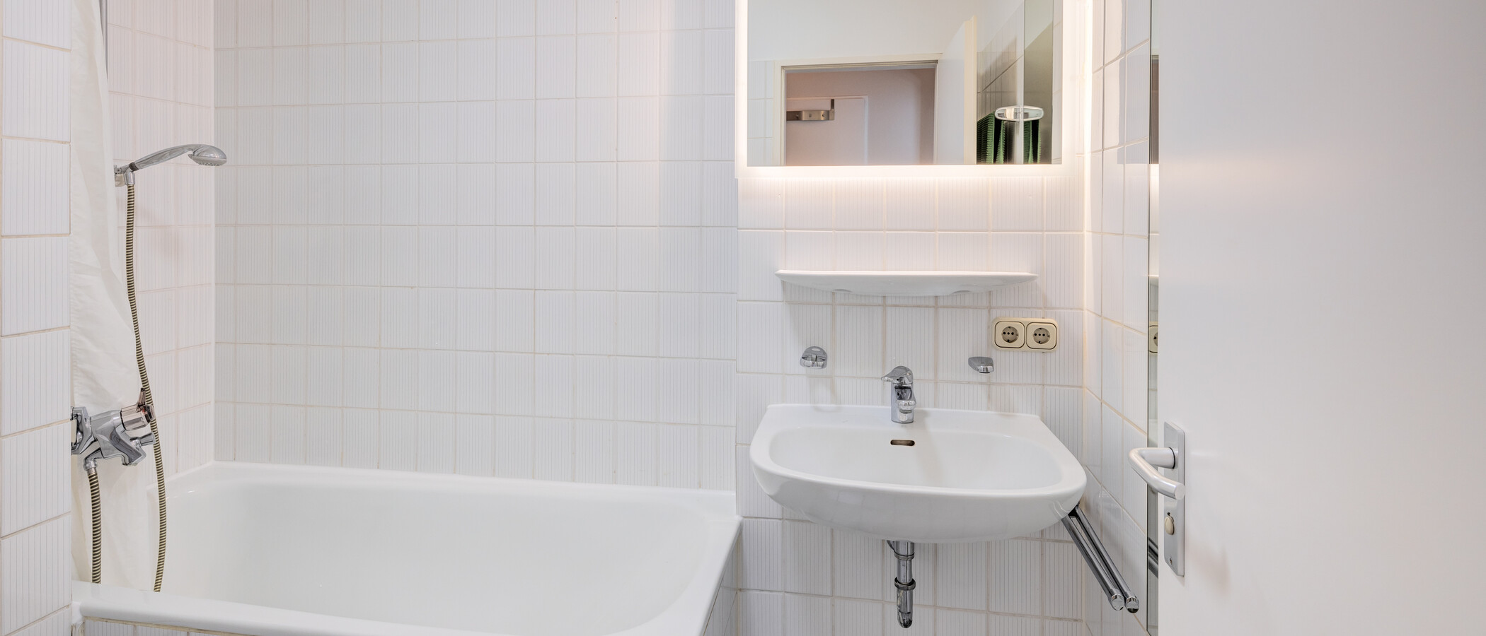 apartment München Maxvorstadt 01 bathroom 7492