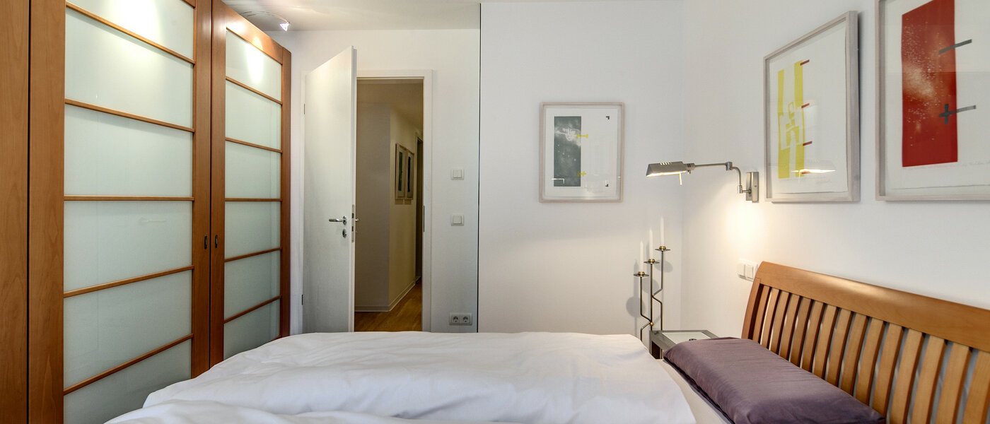 apartment München Maxvorstadt - Universitätsviertel 04 sleeping area 7512