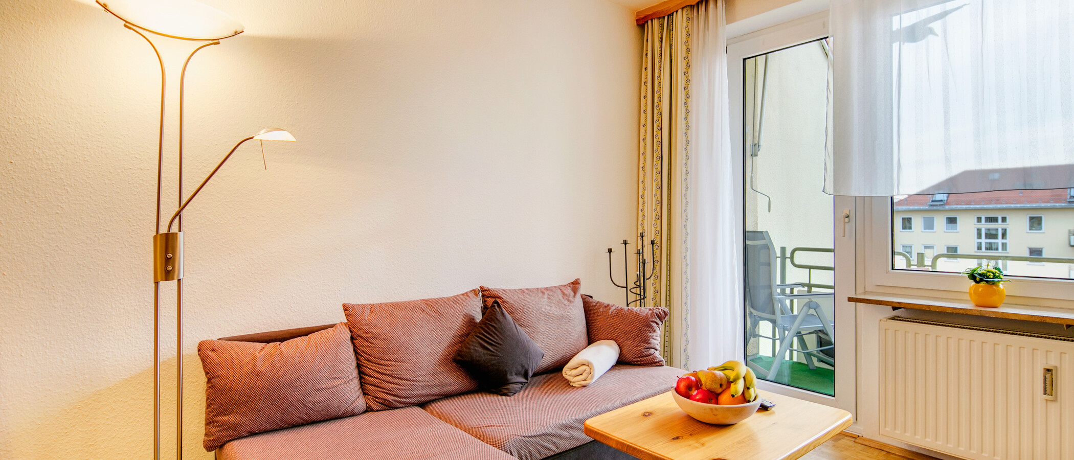 apartment München Schwabing-West (rund um den Bonner Platz) 01 living room 7519