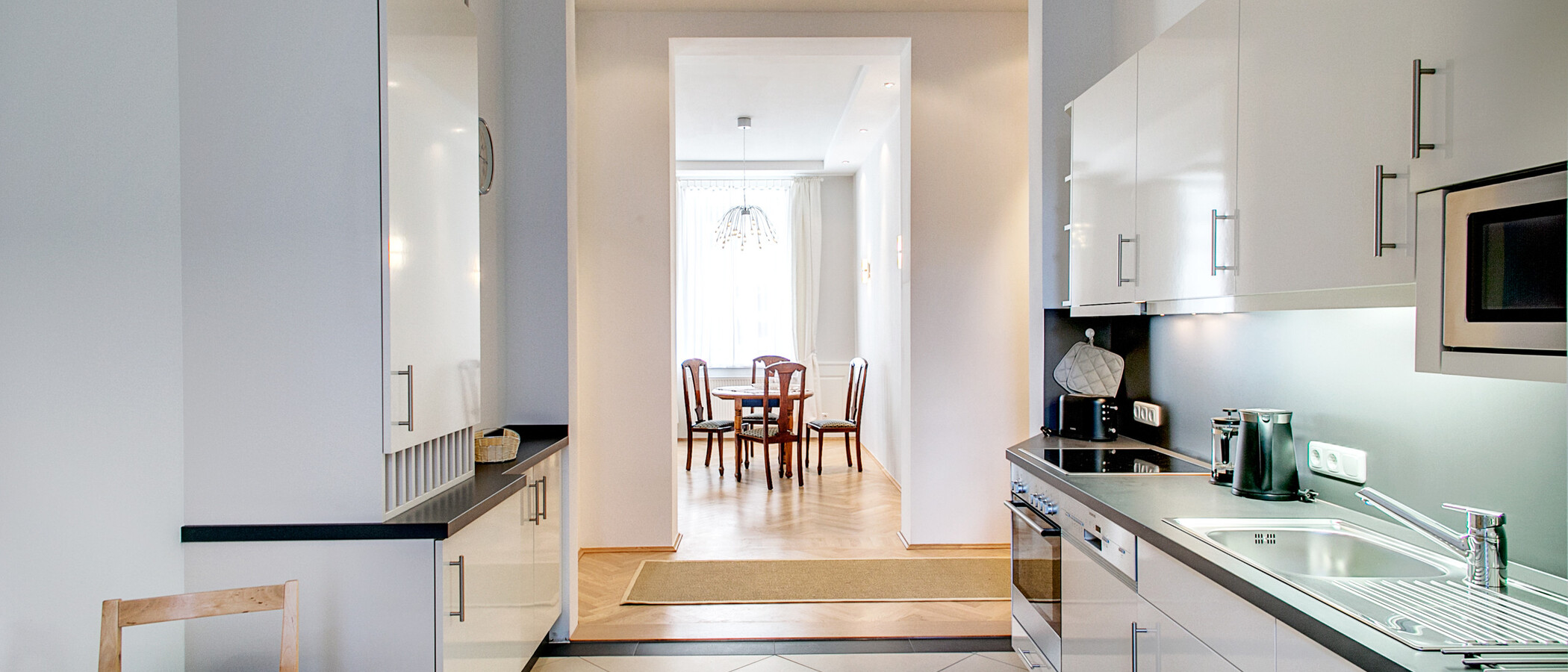 apartment München Gärtnerplatzviertel 04 kitchen 7556
