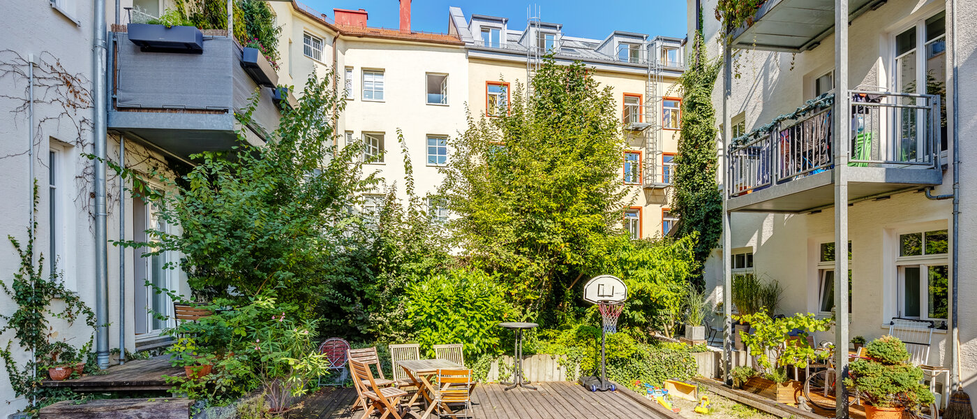 apartment München Haidhausen 01 inner courtyard  7586