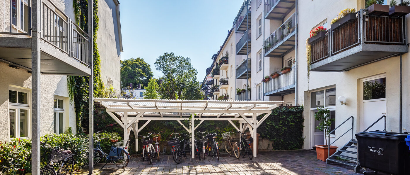 apartment München Haidhausen 02 inner courtyard  7586