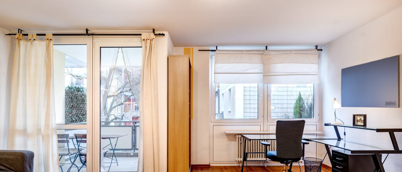 apartment München Schwanthalerhöhe 02 living area 7592