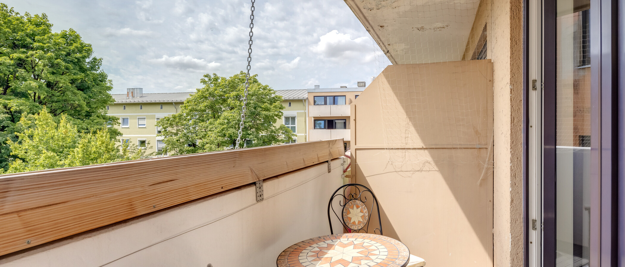 apartment München Neuhausen 01 balcony 7597