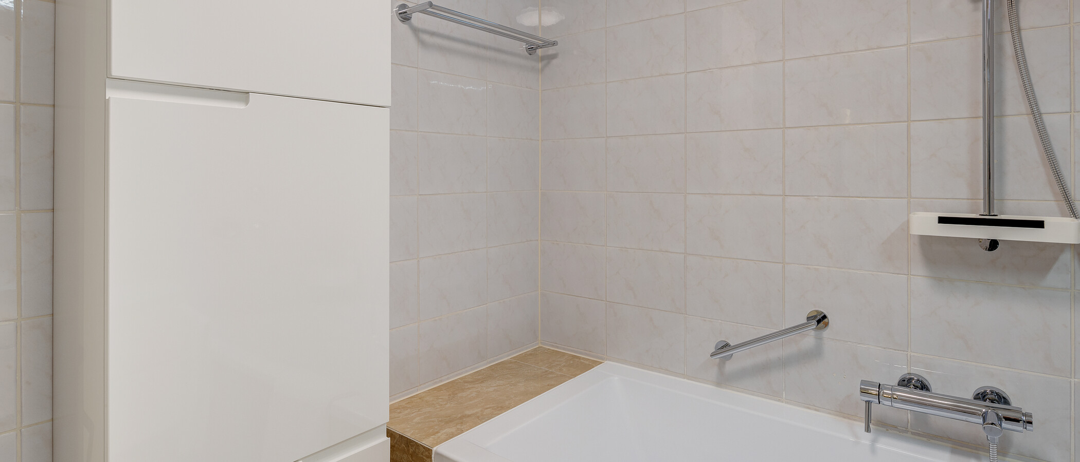 apartment München Englschalking 02 bathroom 7607