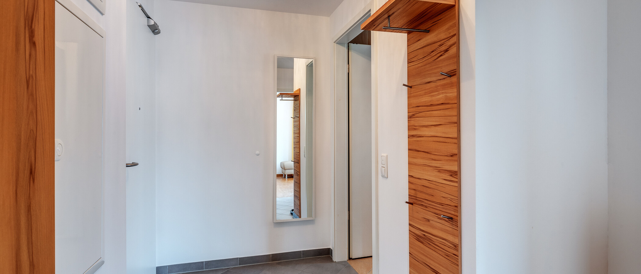 apartment München Parkstadt Schwabing 03 hall 7611