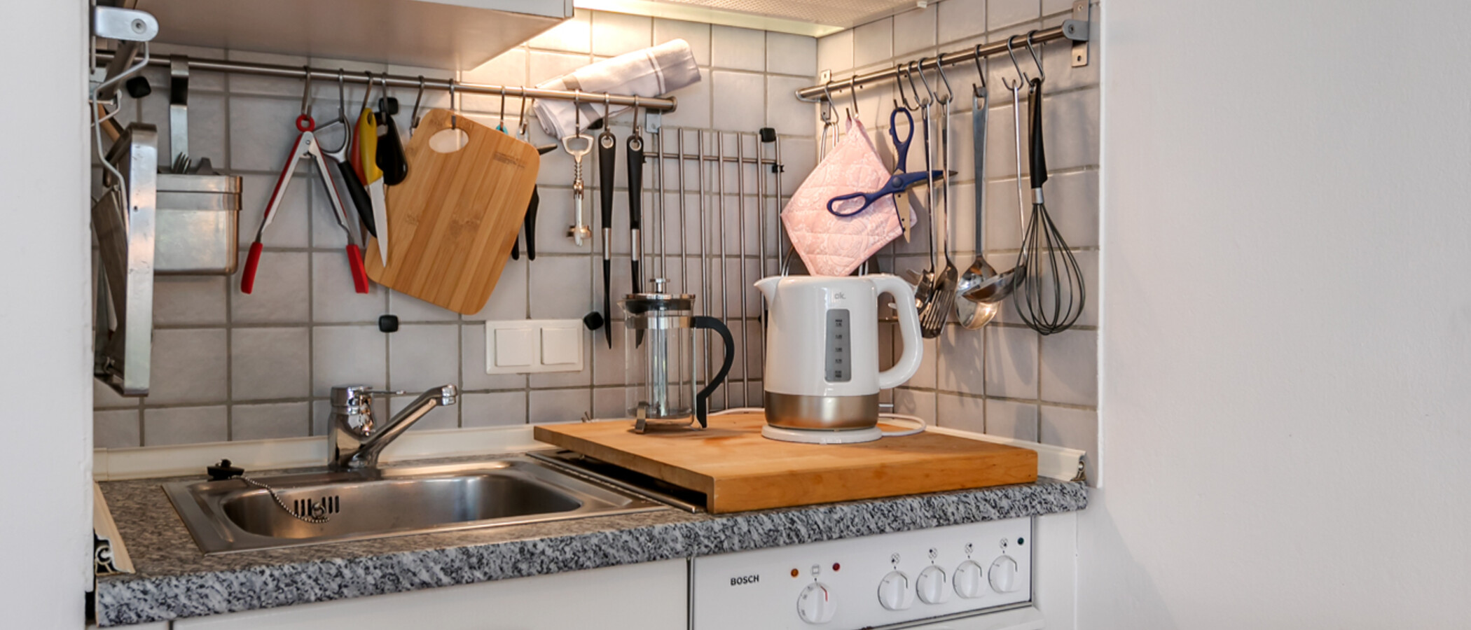 apartment with garden 	 München Solln 01 kitchen 7660