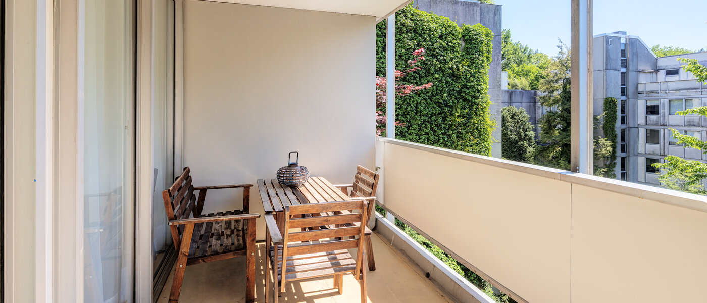 apartment München Schwabing-Nord (zw. Leopoldstraße & Englischen Garten) 02 balcony 7670
