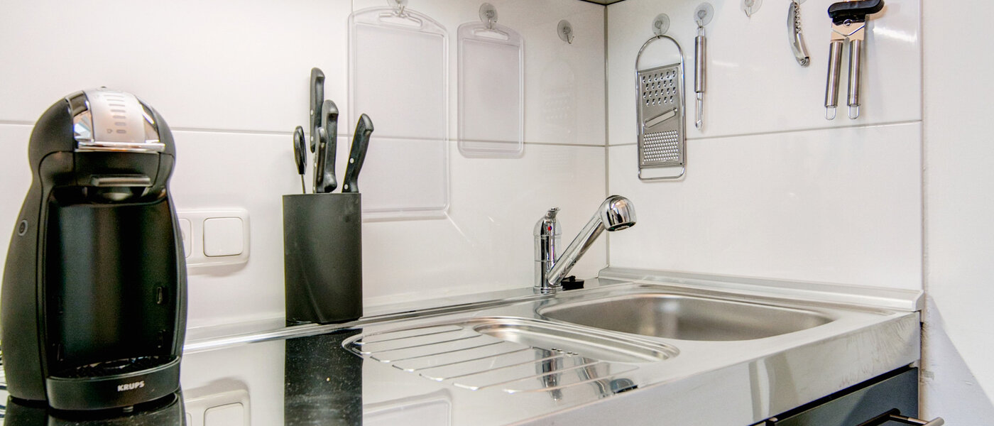 apartment München Neuhausen 02 kitchen 7677