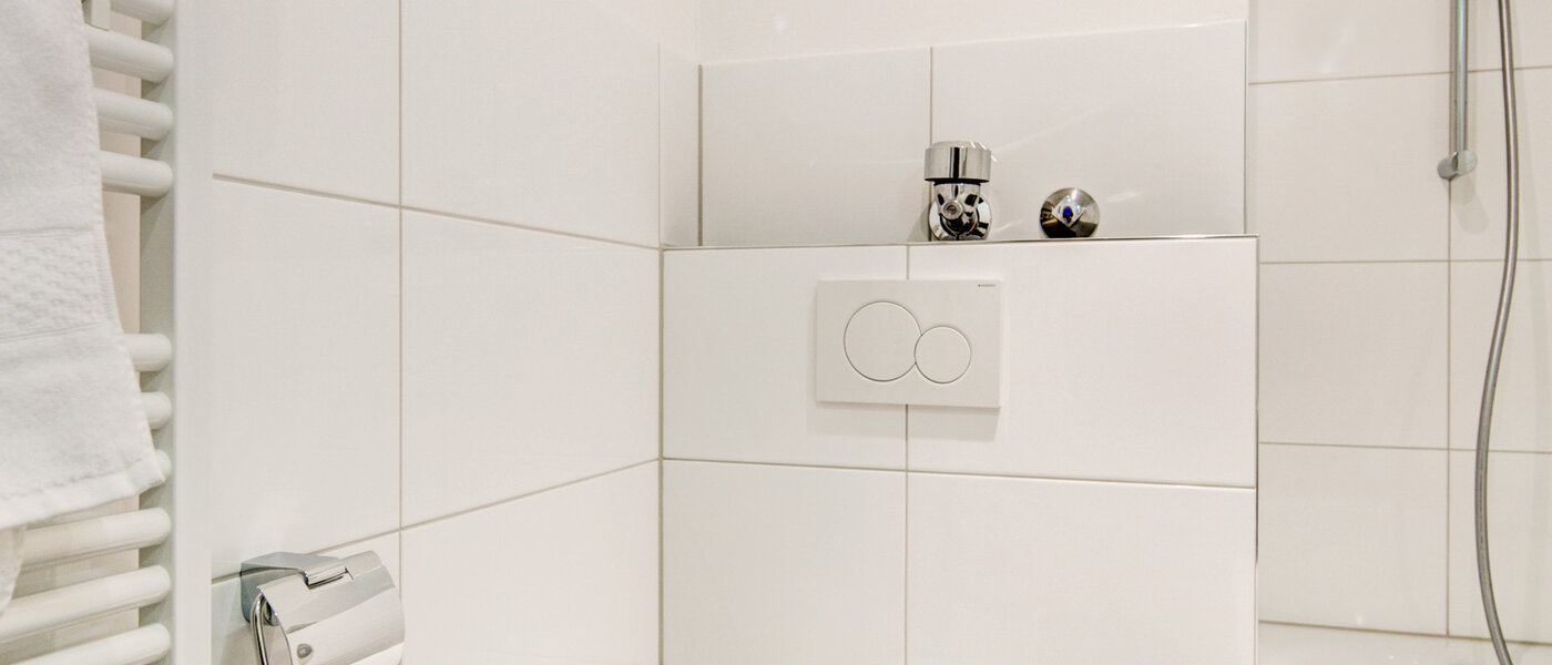 apartment München Neuhausen 04 bathroom 7677