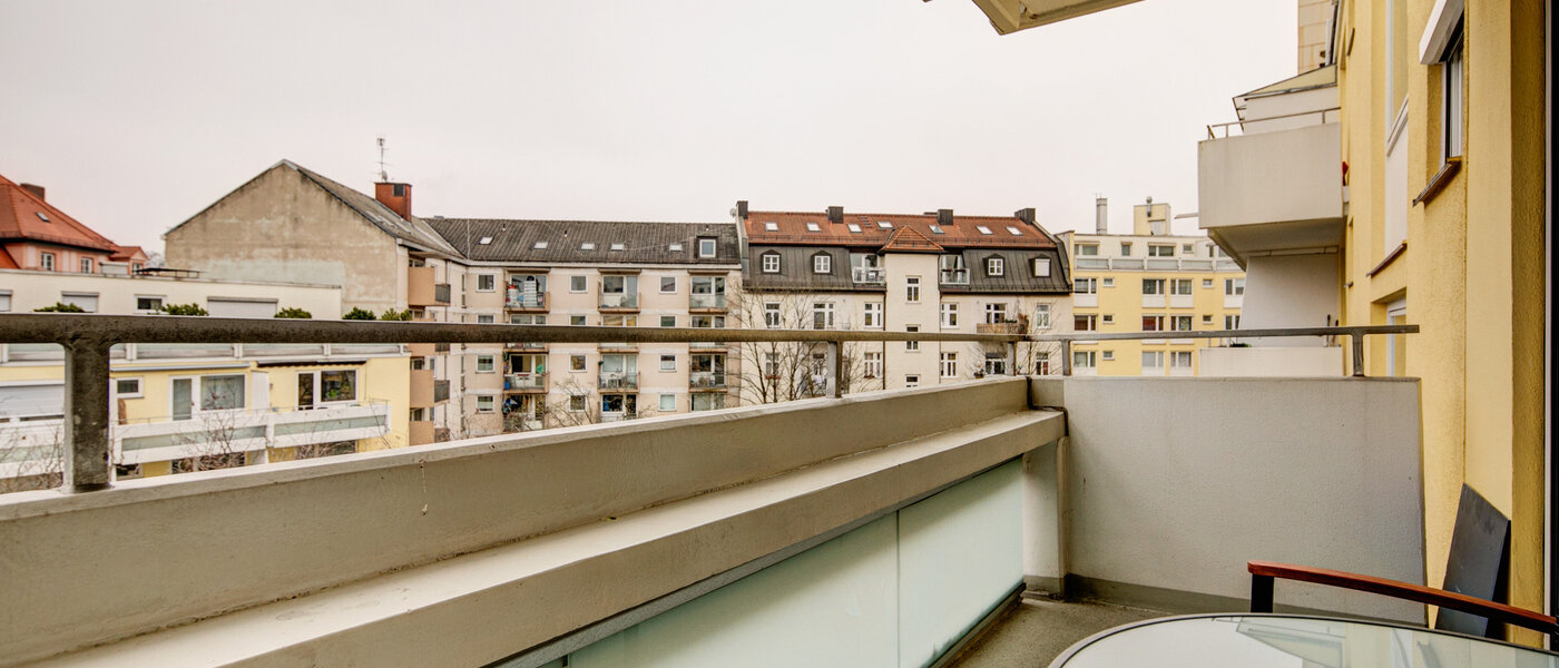 apartment München Neuhausen 02 balcony 7677