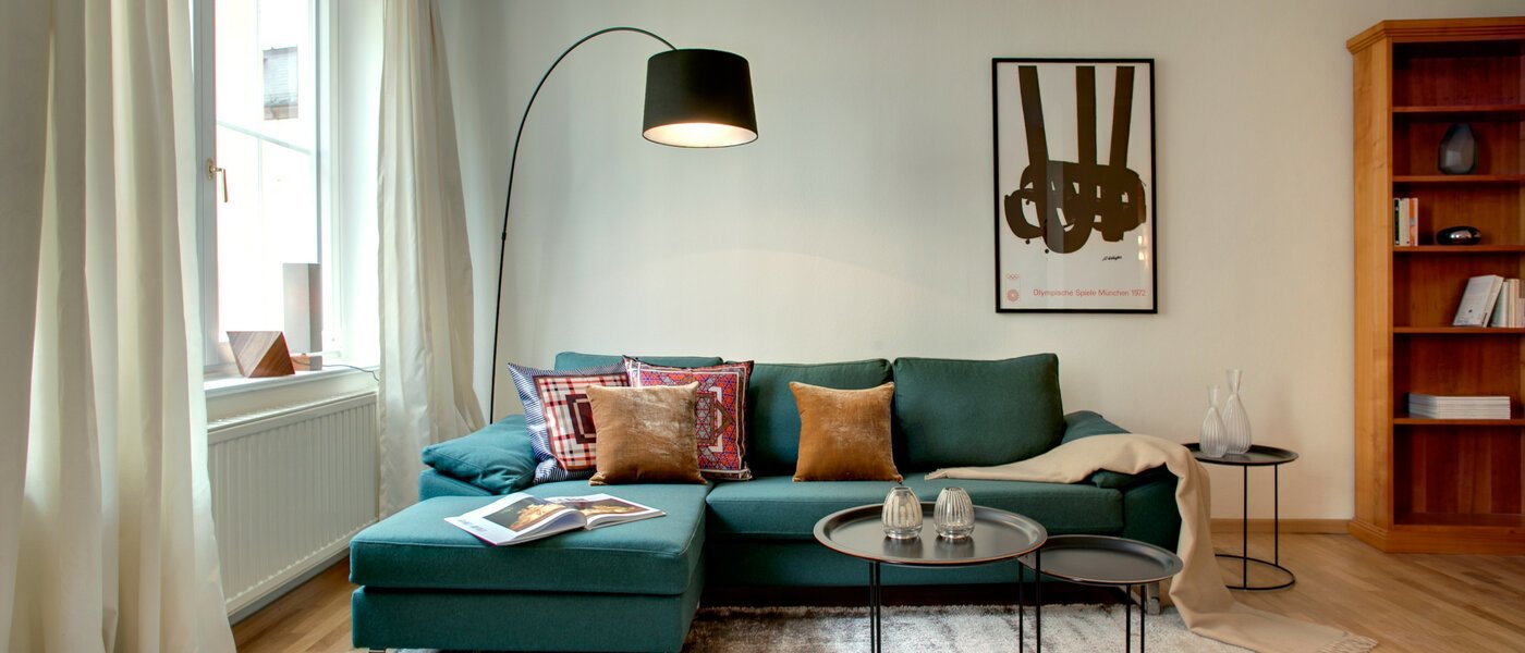 apartment München Lehel 01 living room 7684
