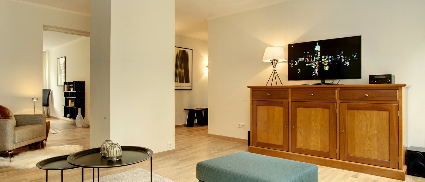 apartment München Lehel 03 living room 7684
