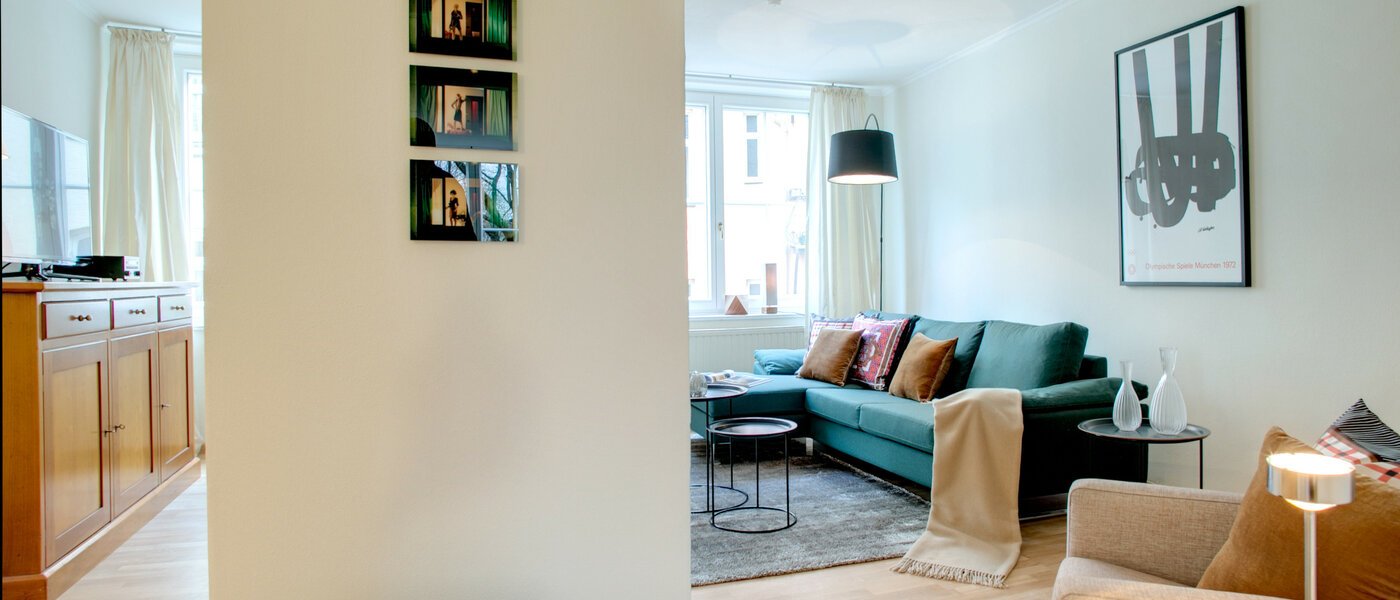 apartment München Lehel 06 living room 7684