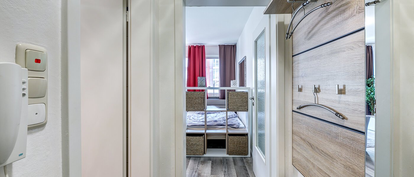 apartment München Schwabing (links der Leopoldstraße) 01 hall 7687