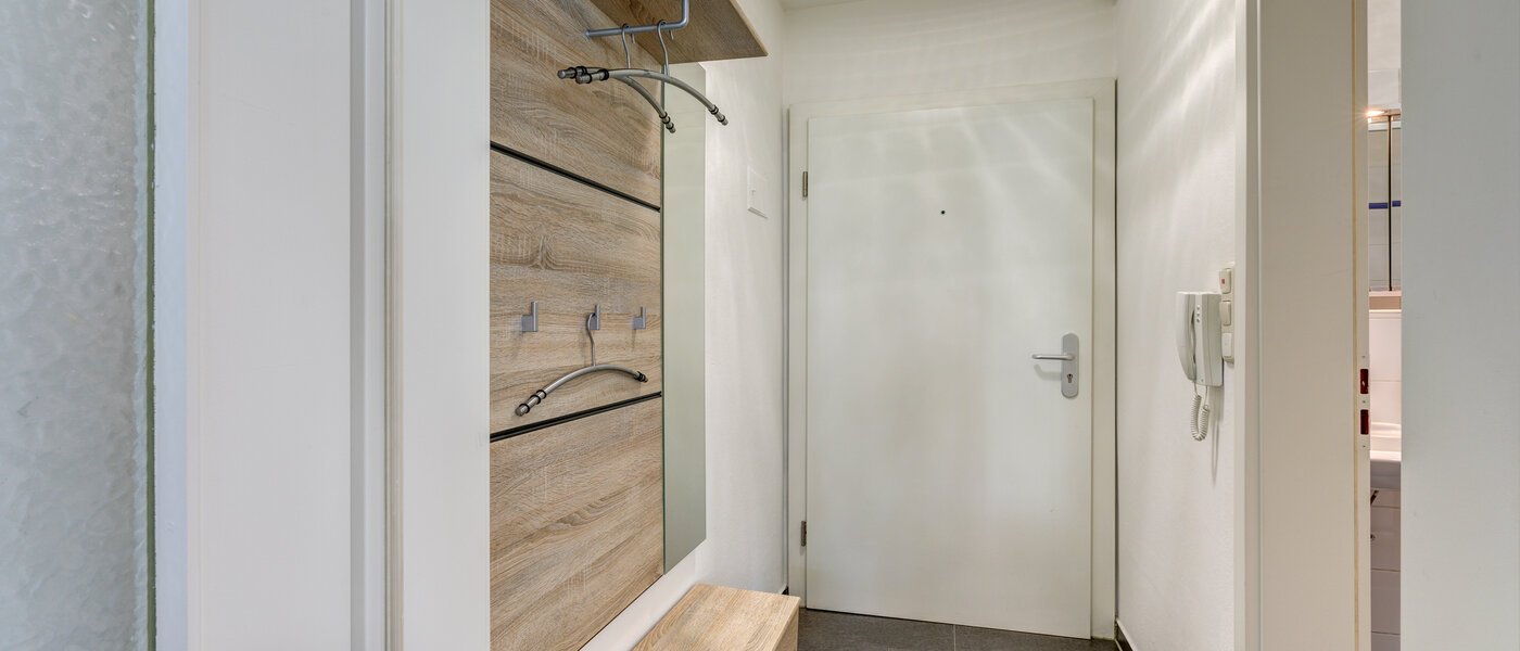 apartment München Schwabing (links der Leopoldstraße) 02 hall 7687