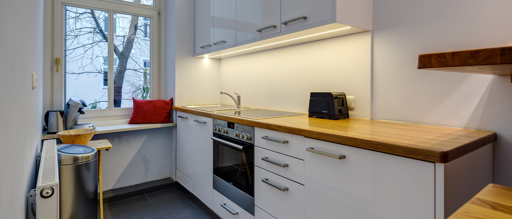 apartment München Schwabing-Nord (zw. Belgrad- & Leopoldstraße) 01 kitchen 7732