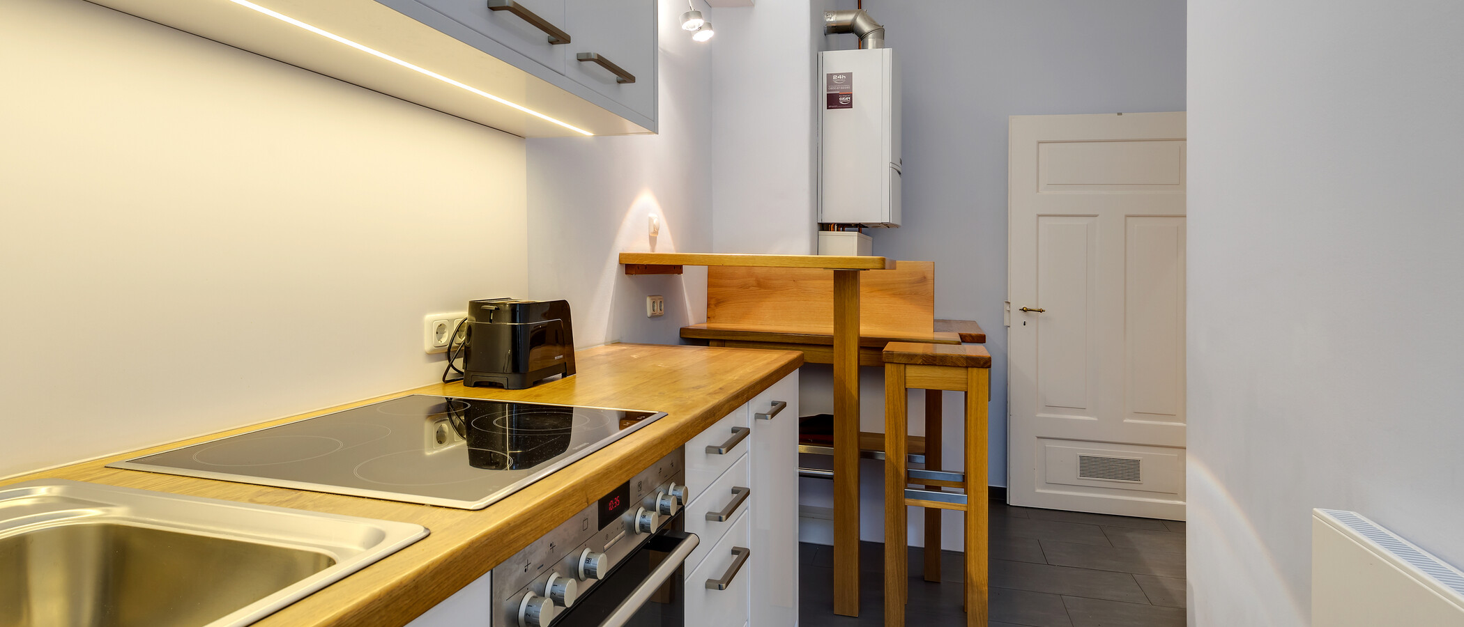 apartment München Schwabing-Nord (zw. Belgrad- & Leopoldstraße) 03 kitchen 7732