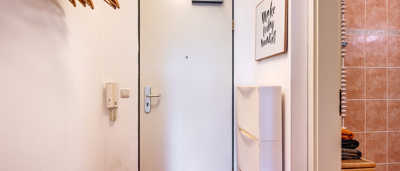 apartment München Parkstadt Schwabing 01 hall 7742